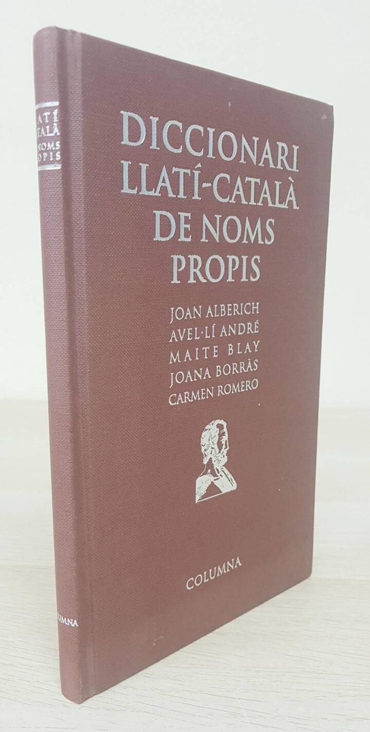 Diccionari Llatí - Català .