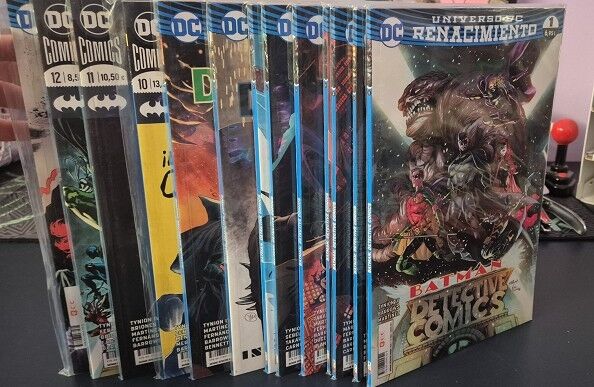 Batman: Detective Comics 13 Volumenes. Números del 01 Al 12. + la Noche de los Hombres Monstruo