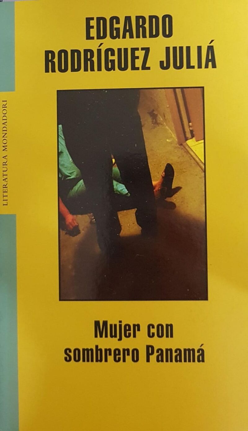 Mujer con Sombrero Panamá