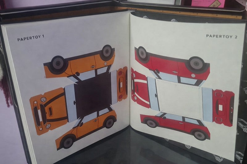 Mini & Me. (Limited Edition Book - Edición Limitada)