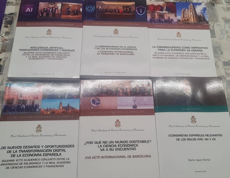 Anales y Monografías RACEF - Smile Books